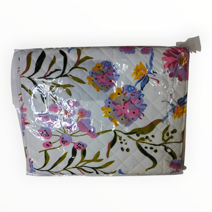 Metropolis Hilton King Size Bedsheet Set (White Floral)